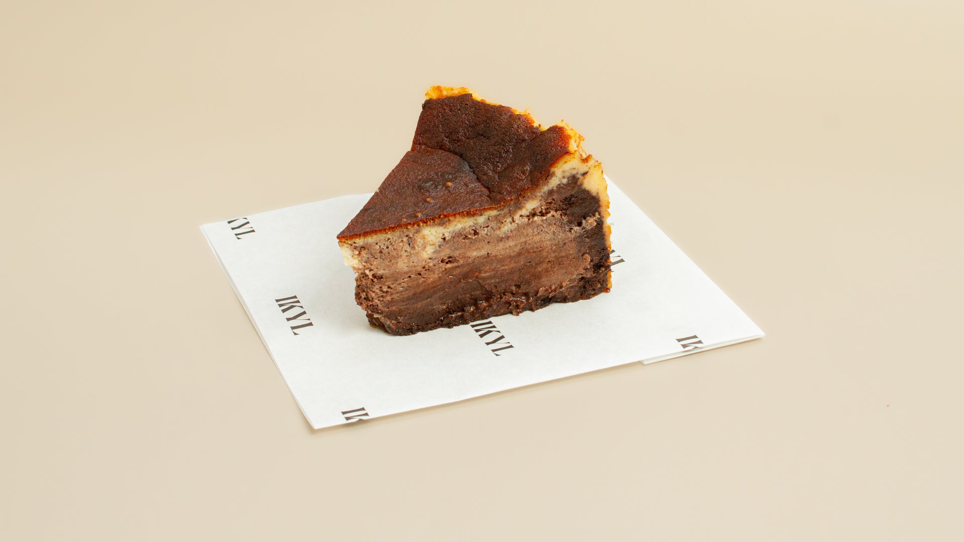 BASQUE CHEESECAKES  PRALINA